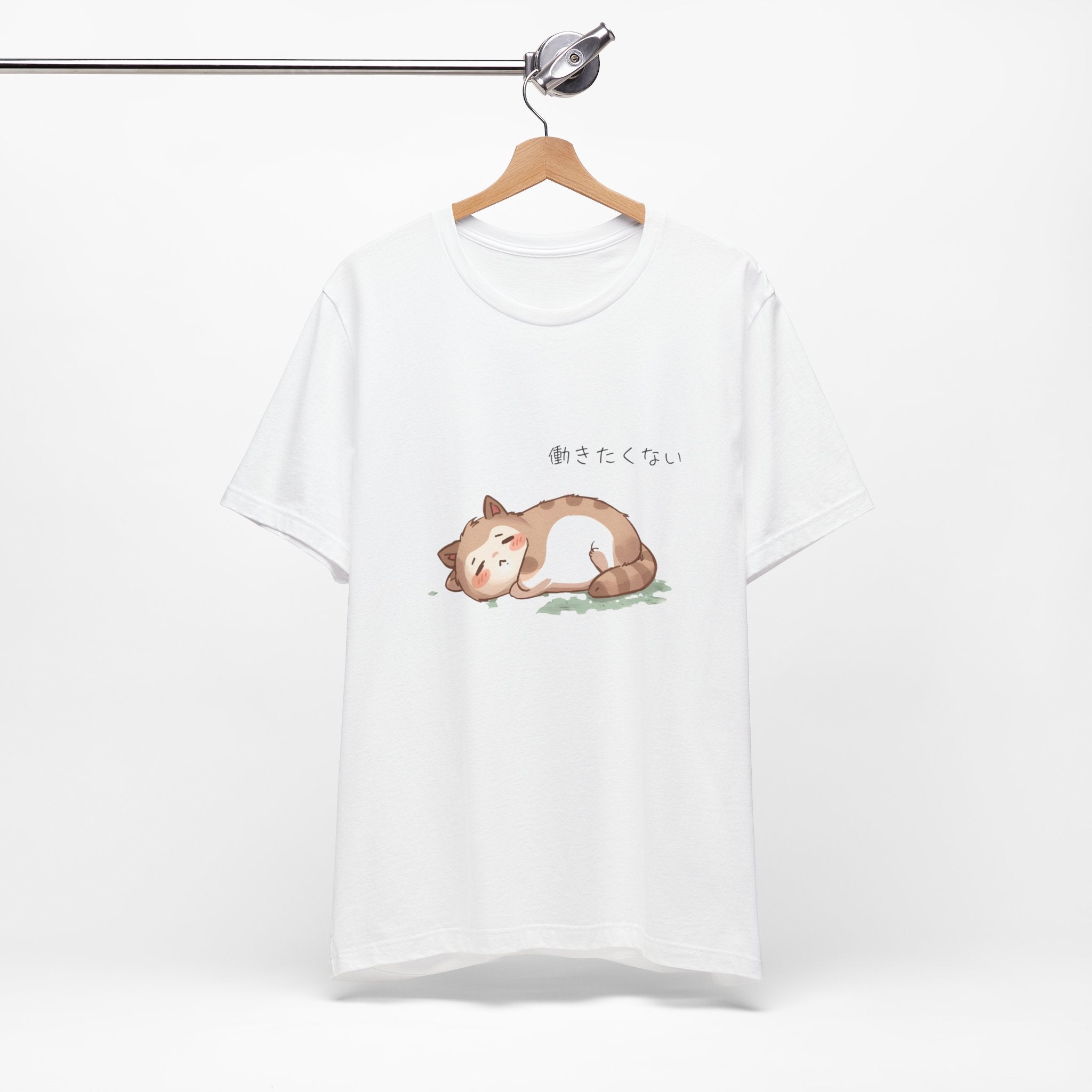 Sleeping Cat T‑Shirt — Cute Kawaii "働きたくない" Lazy Cat Tee