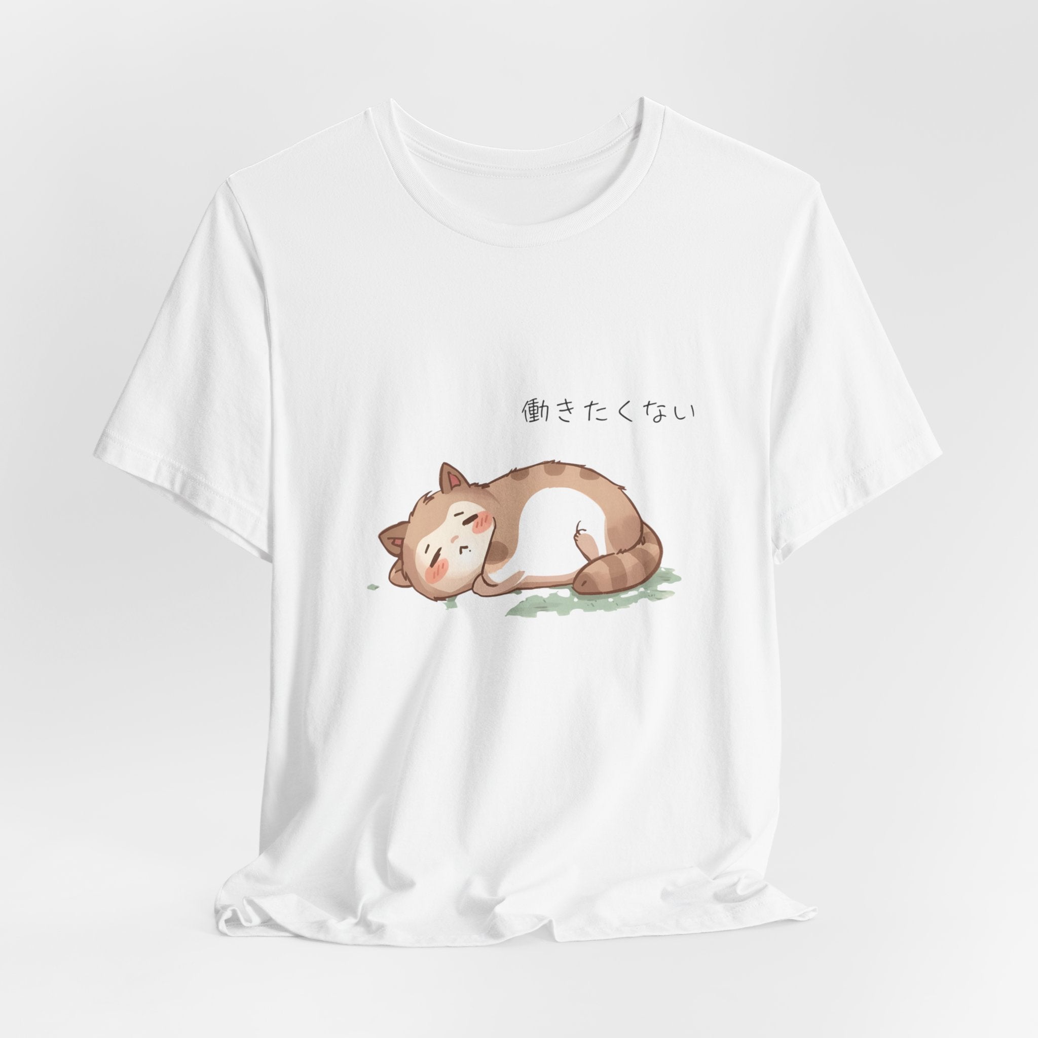 Sleeping Cat T‑Shirt — Cute Kawaii "働きたくない" Lazy Cat Tee